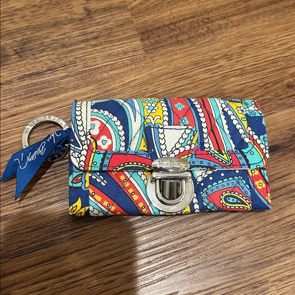Vera Bradley NWOT Marine Paisley Soft Wallet